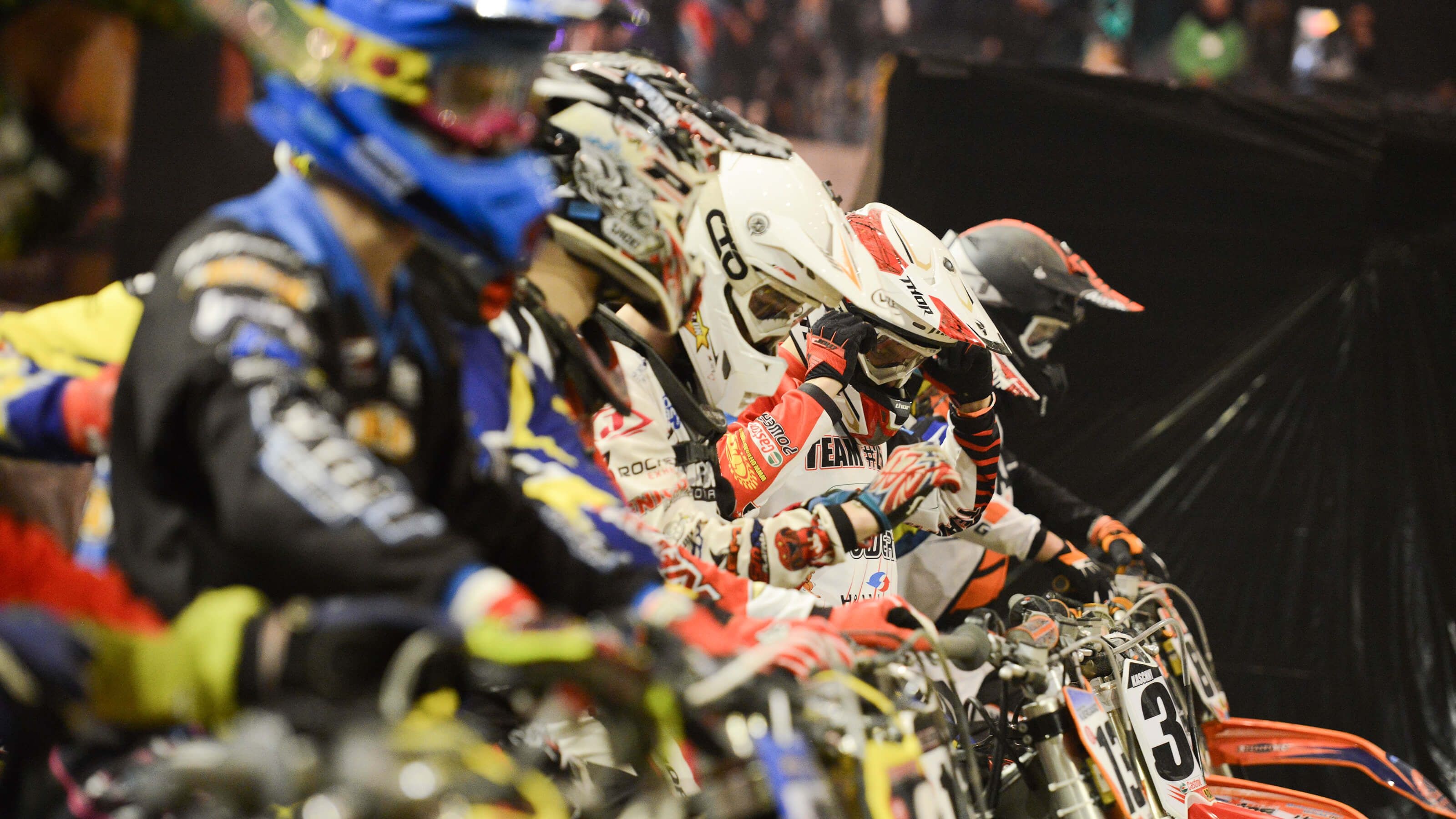 Supercross intensity, Thrilling races, High-flying action, Motorbike mastery, 3200x1800 HD Desktop