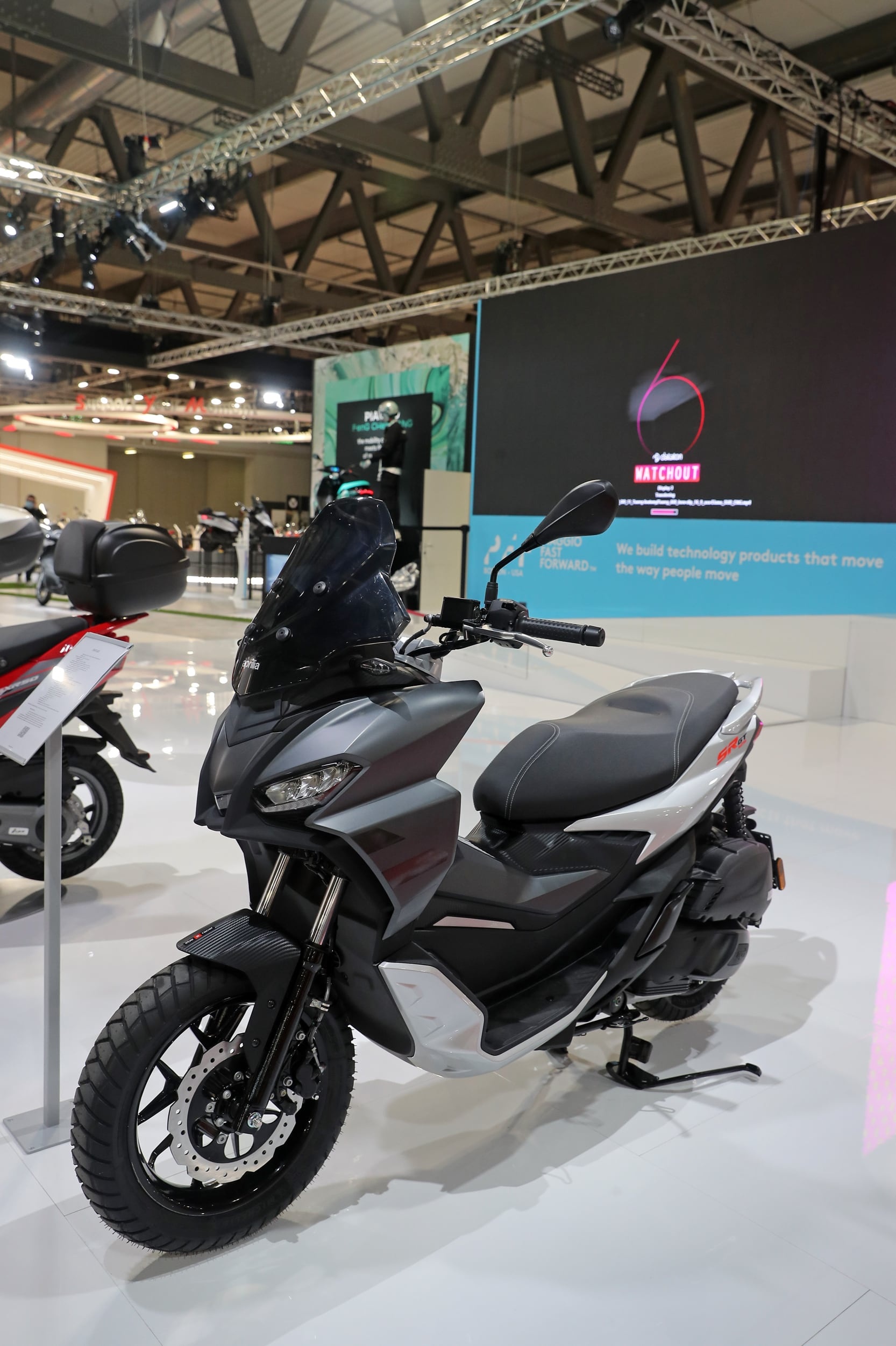 Aprilia SR-GT 125, Wide magazine, 1670x2500 HD Phone