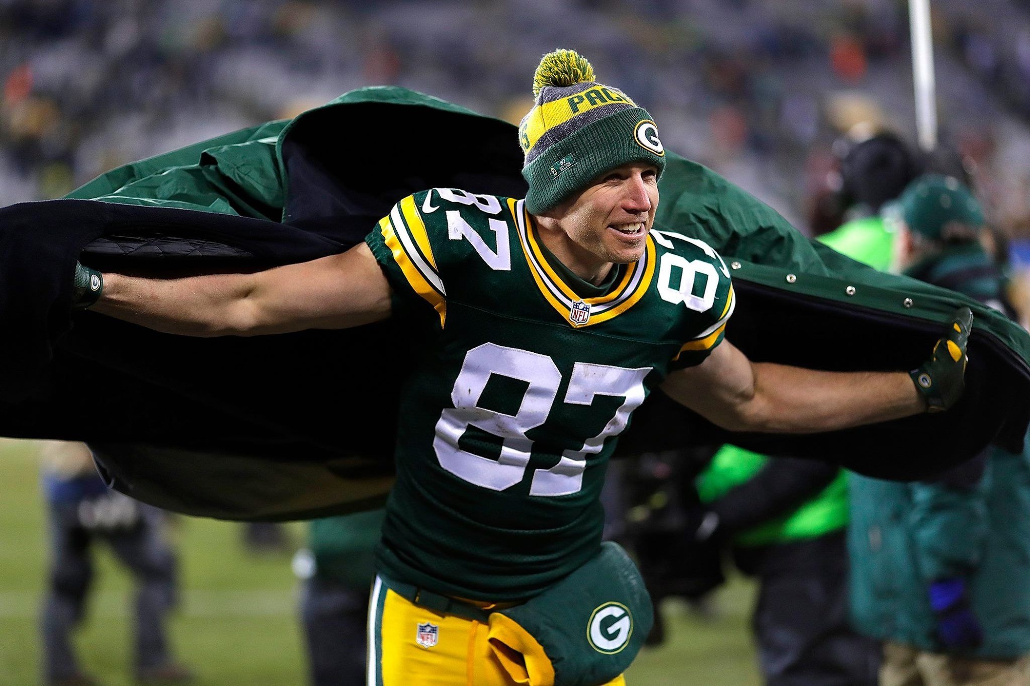 Victory celebration, Jordy Nelson Wallpaper, 2050x1370 HD Desktop