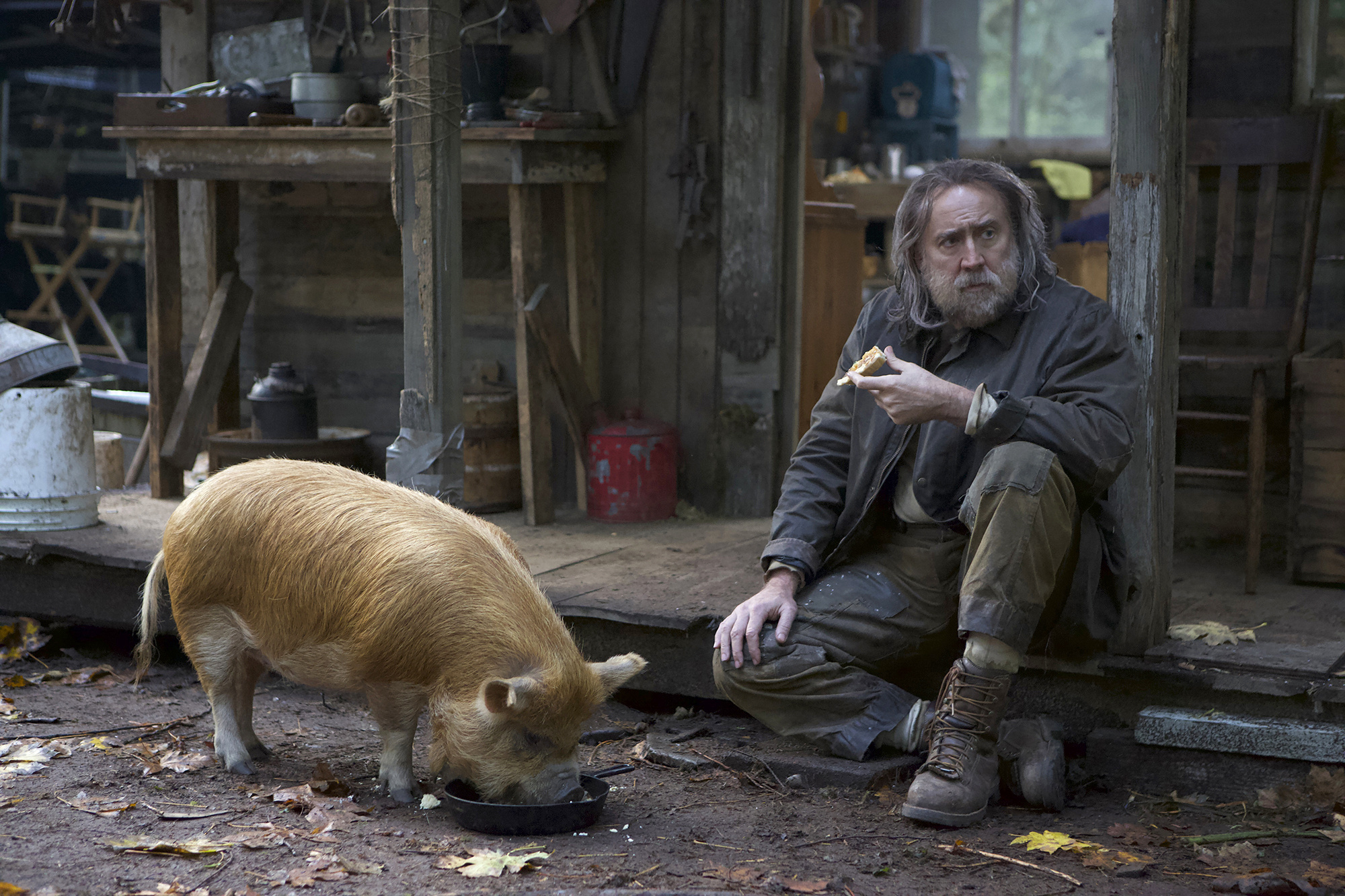 Pig movie, Review by The Boston Globe, 2000x1340 HD Desktop