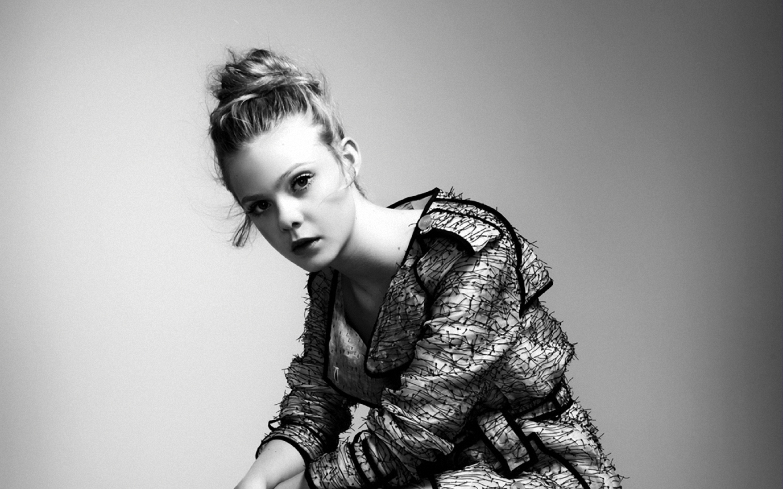 Elle Fanning, Wallpaper, 15593 px, 2560x1600 HD Desktop