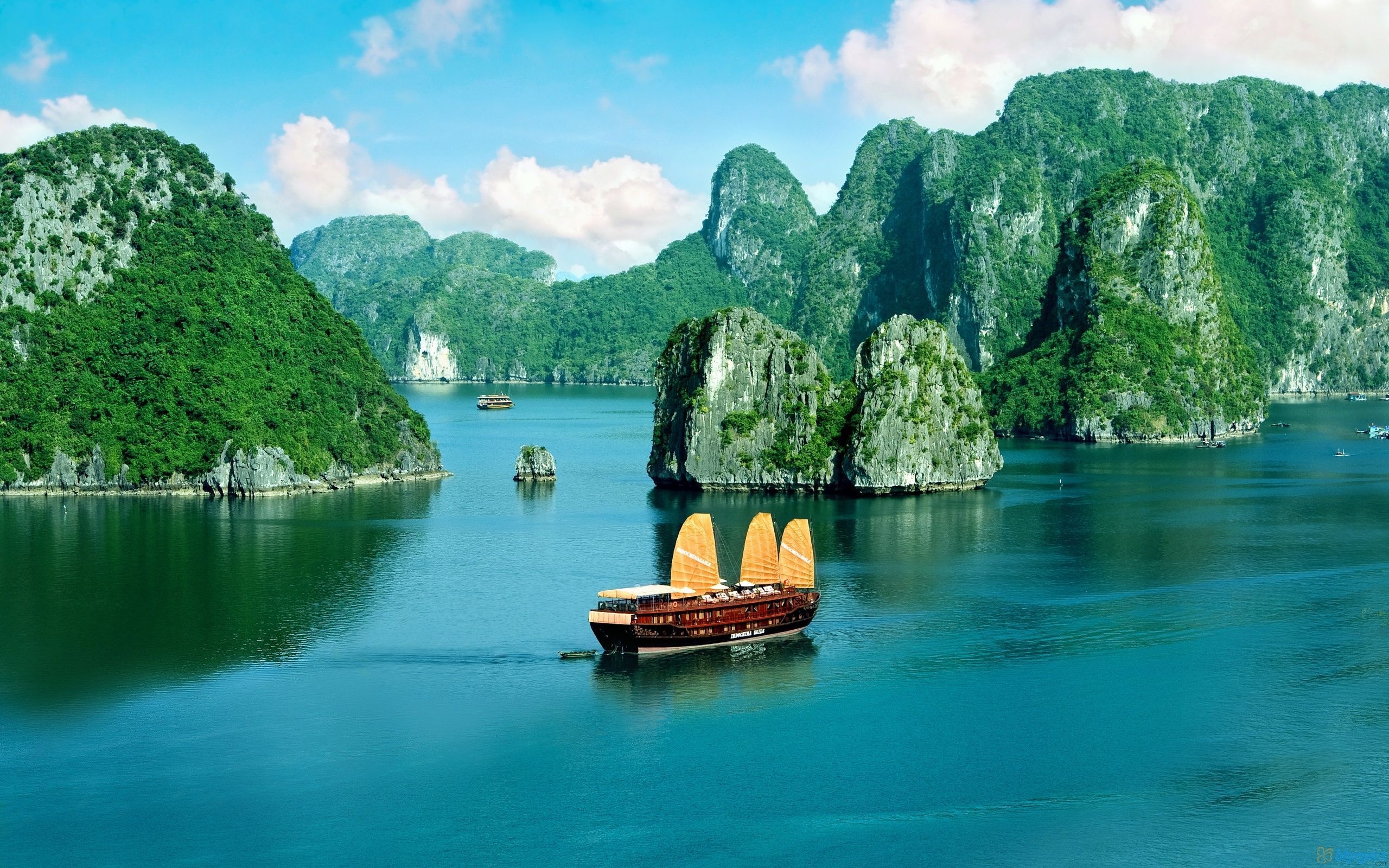 Vietnamese wallpapers, Cultural heritage, Vibrant colors, Captivating scenes, 2560x1600 HD Desktop