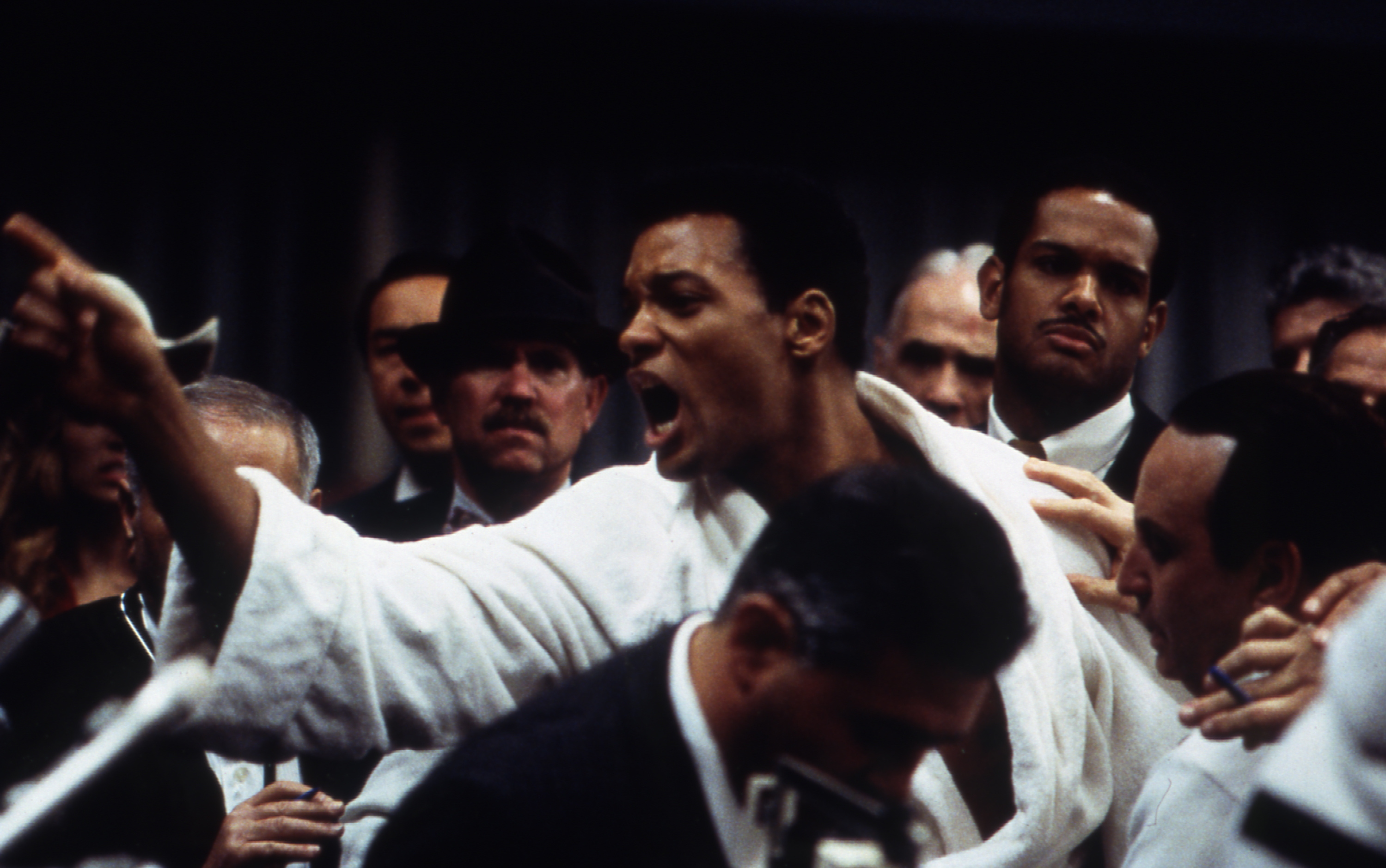 Ali Movie Experiences, Will Smith's transformation, Evocative cinematography, Legendary figure, 3000x1880 HD Desktop