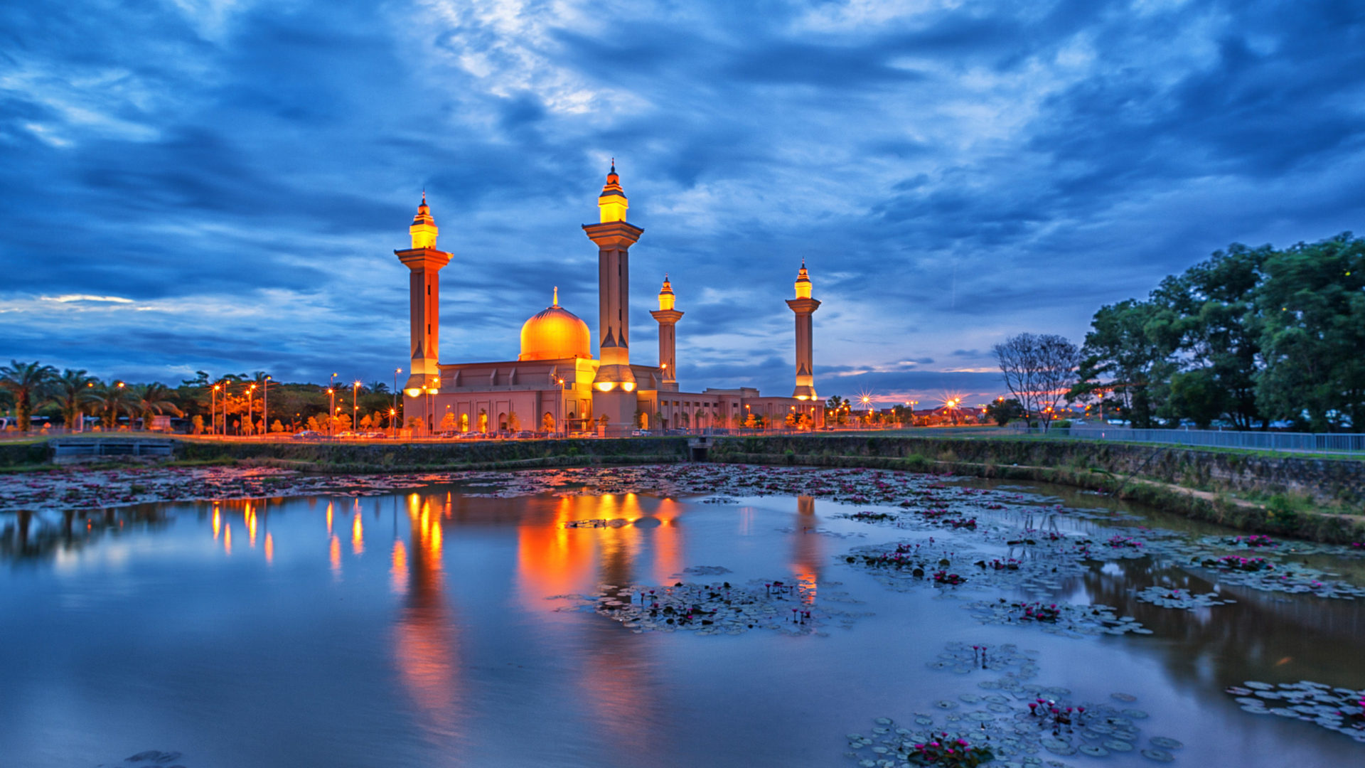 Tengku Ampuan Jamaah Mosque, Malaysia Wallpaper, 1920x1080 Full HD Desktop