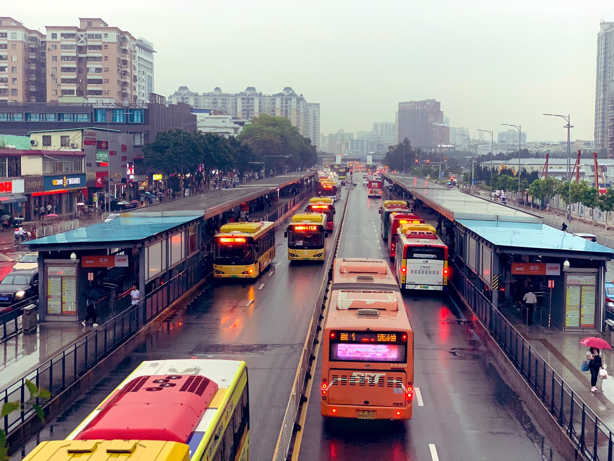 Guangzhou, Public Transports Wallpaper, 2050x1540 HD Desktop