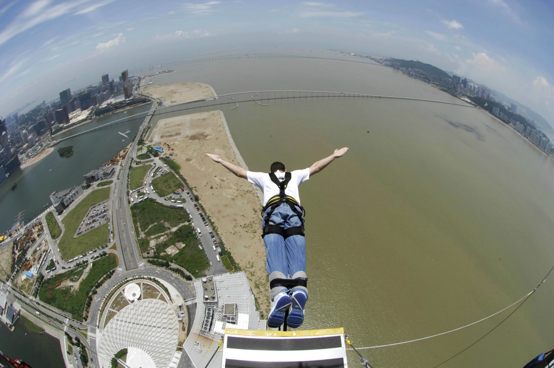 Macau tower, Bungee Jumping Wallpaper, 1920x1280 HD Desktop