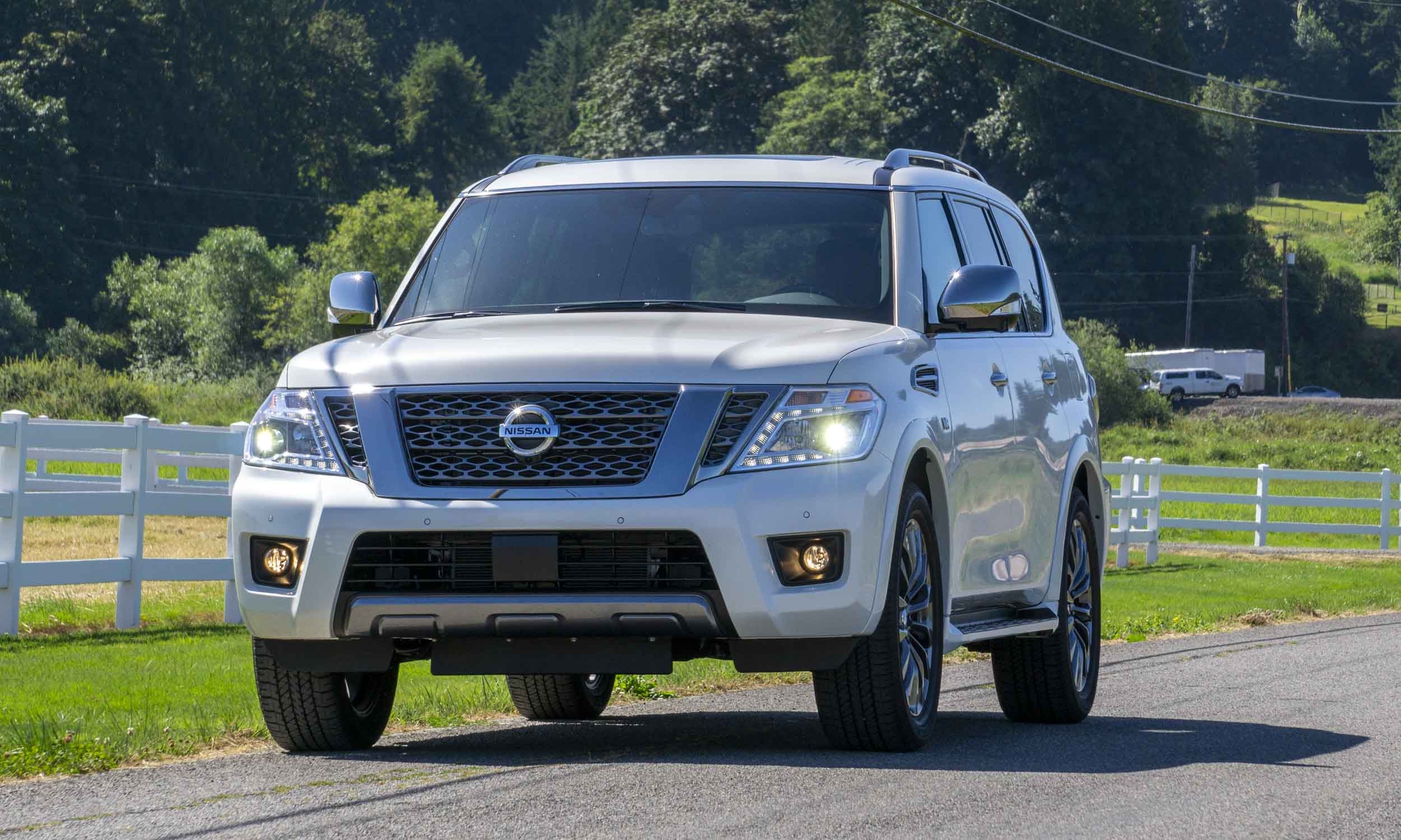 Nissan Armada, Ultimate luxury, High-end craftsmanship, Premium SUV, 2500x1500 HD Desktop