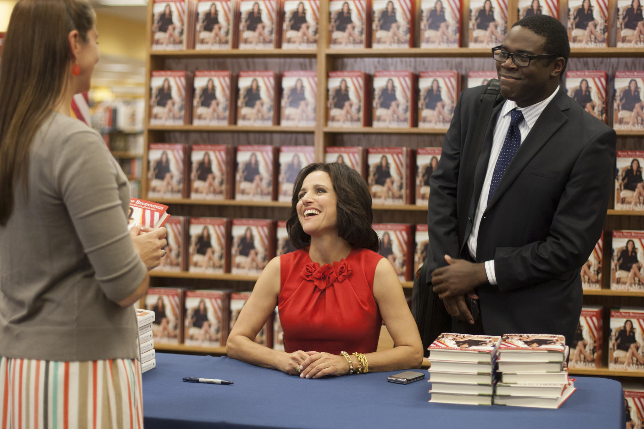 Veep DVD review, Political satire, Hilarious moments, Sharp writing, 2050x1370 HD Desktop