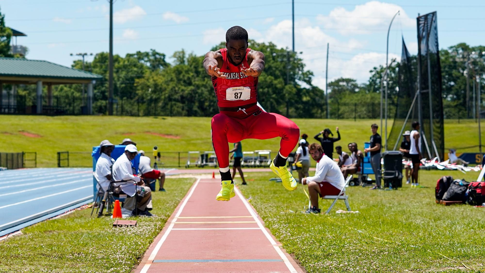 Carter Shell, Triple Jump Wallpaper, 2000x1130 HD Desktop