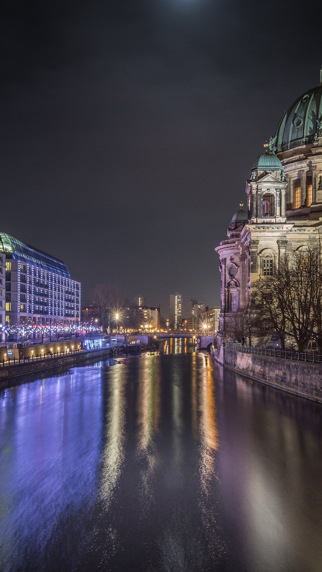 Berlin at night wallpaper, Sarah Peltier, 1080x1920 Full HD Phone