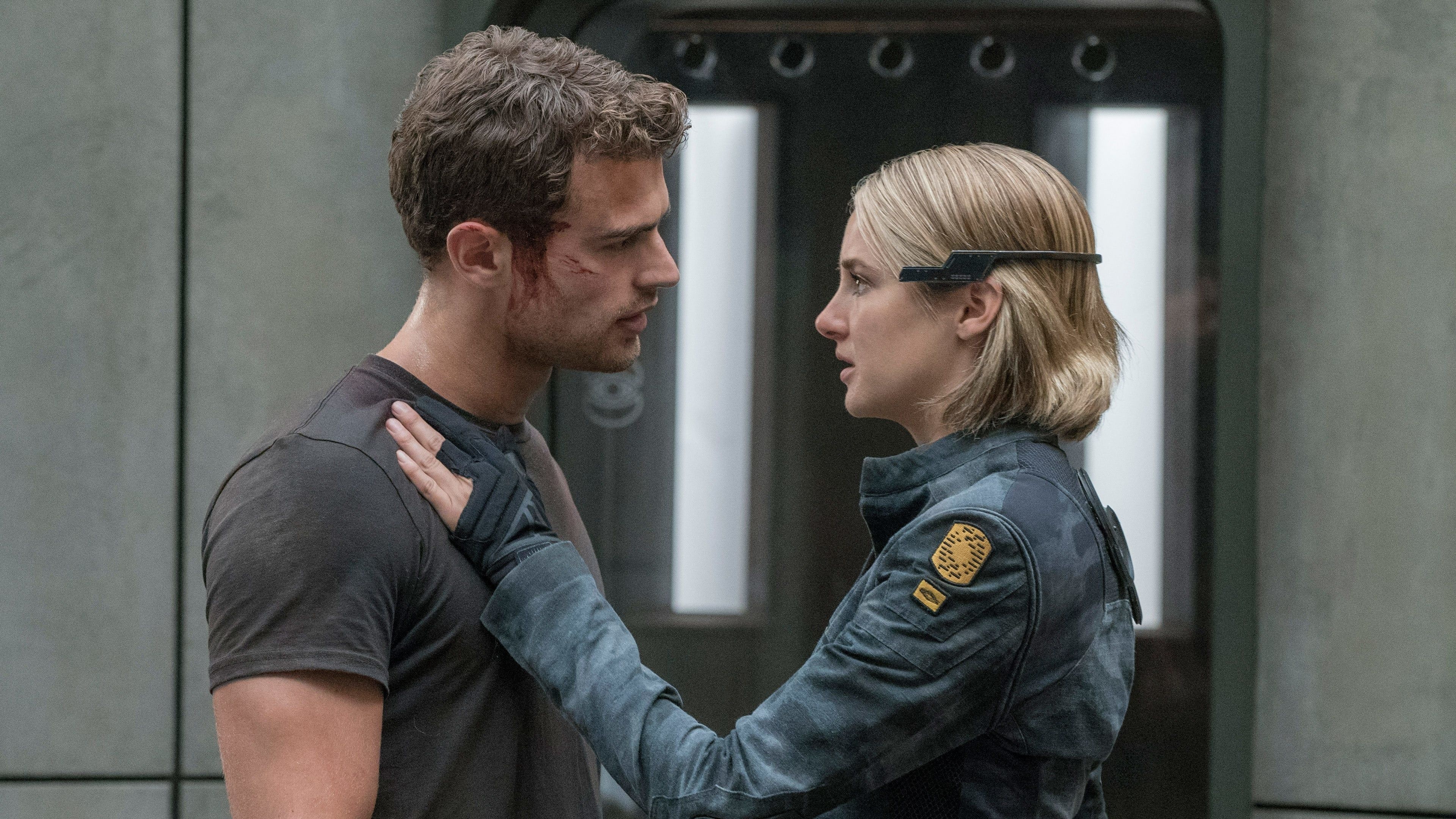 Divergent Dauntless, Online film, Movie streaming, Convenient access, 3840x2160 4K Desktop