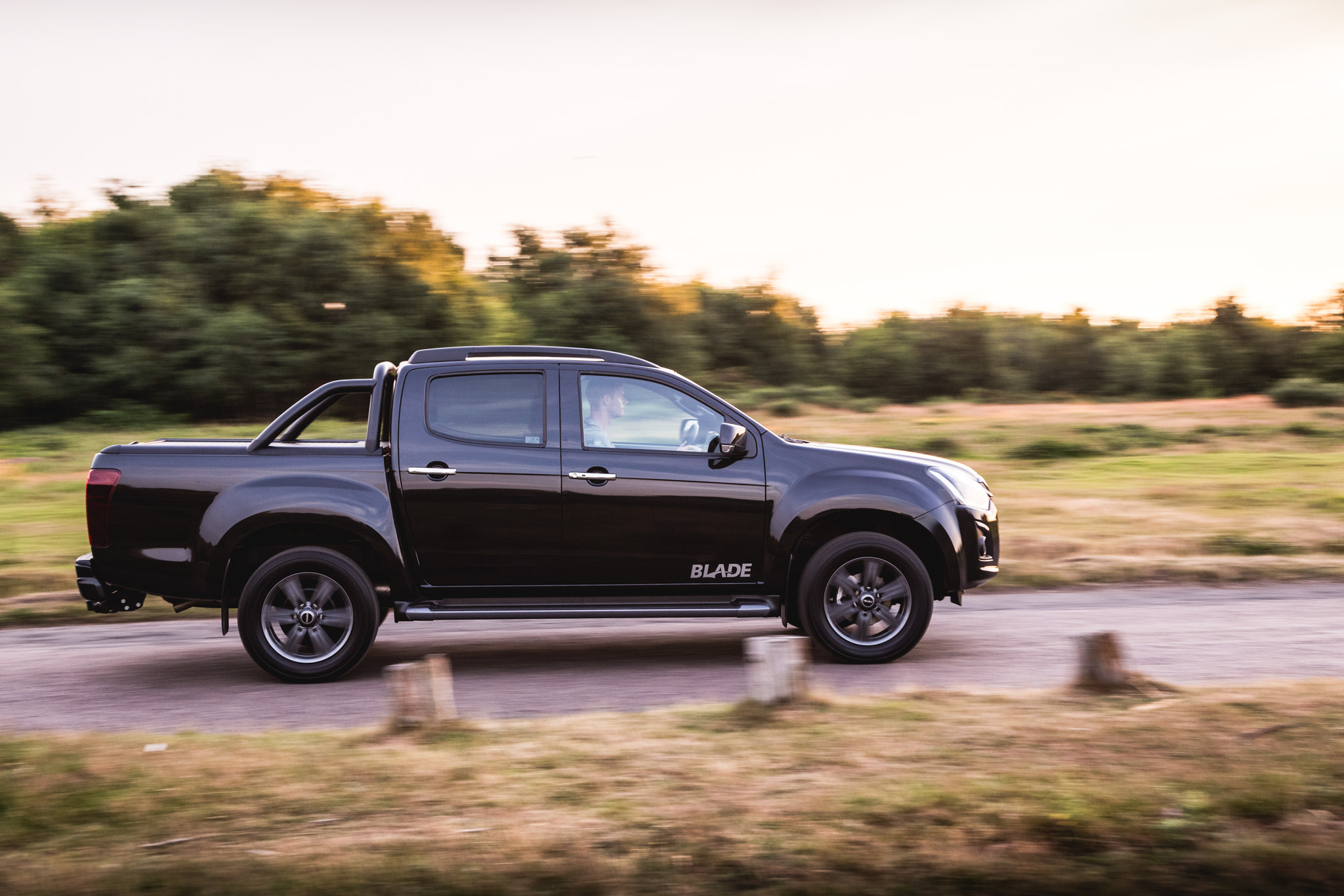 2019 Model, ISUZU D-MAX Wallpaper, 2050x1370 HD Desktop