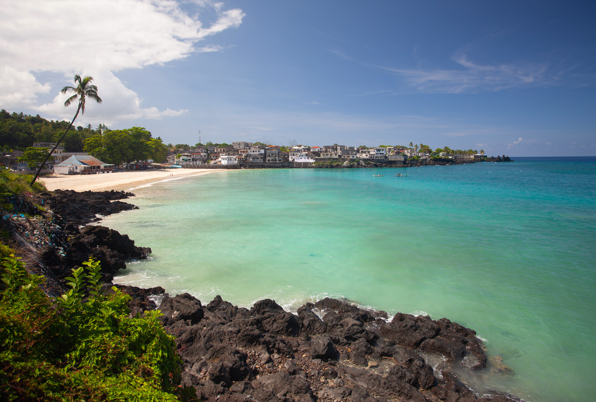 Moroni Comoros, Forgotten archipelago, 2000x1360 HD Desktop